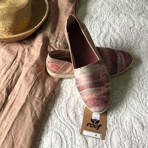 Women’s Reef Shoes Sz.9 🌸